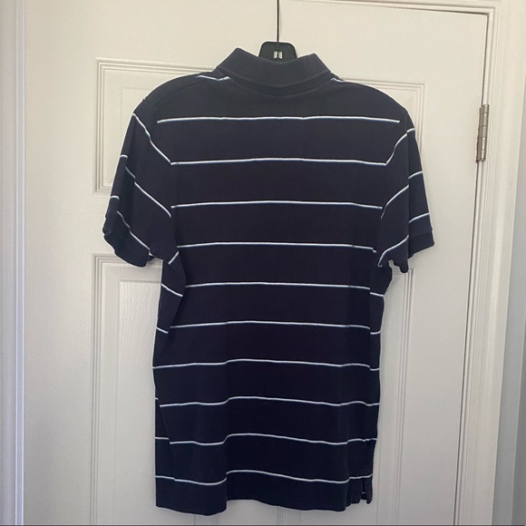 Men’s Hollister Navy Polo Short Sleeve T Shirt - Picture 2 of 3